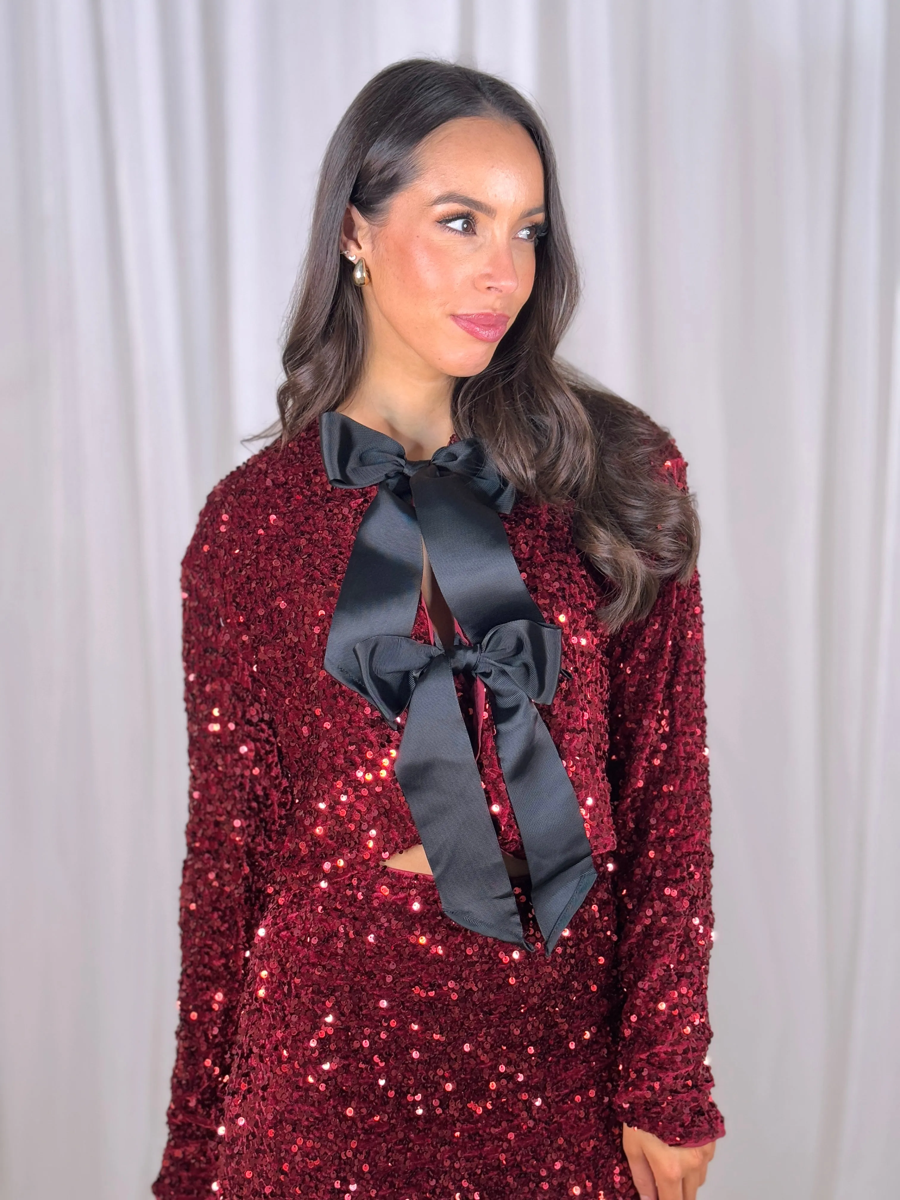 Aria Bow Front Sequin Jacket In Red