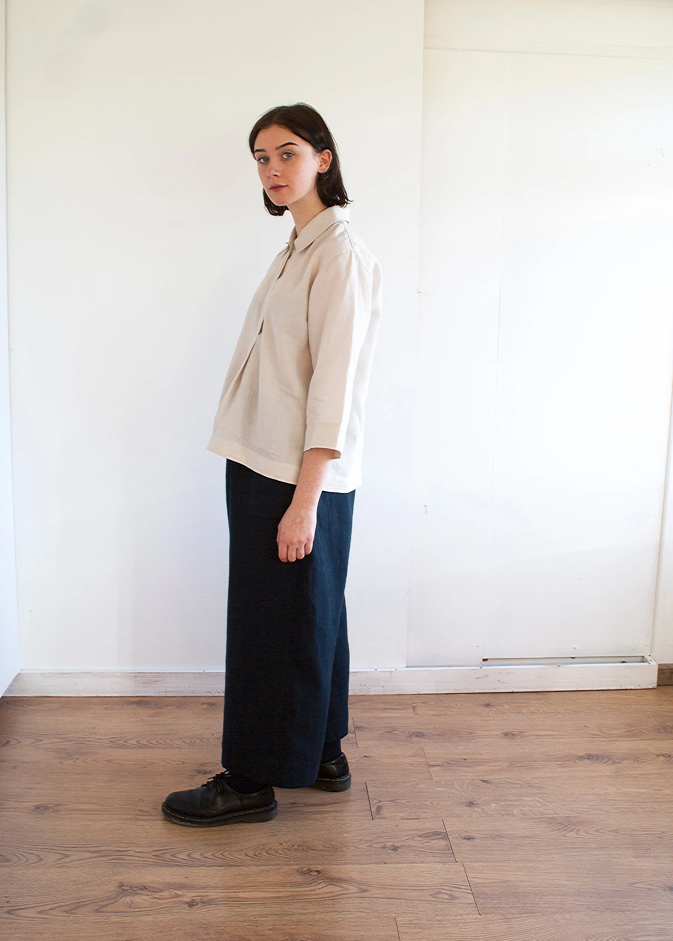 Everyday trousers in navy linen