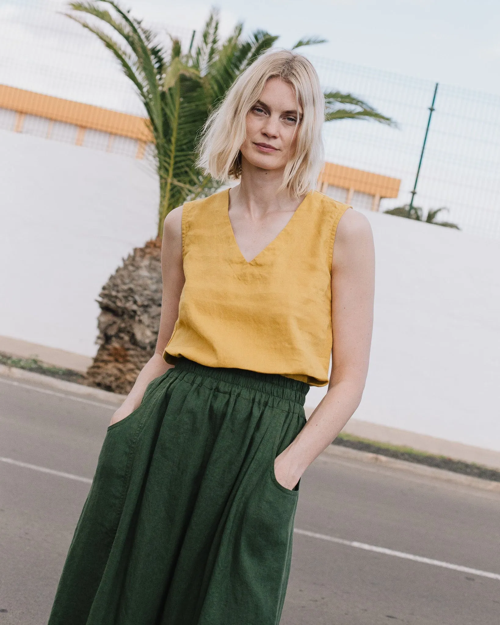 R: OIA gathered linen skirt (Size: S/M; Color: Juniper Green)