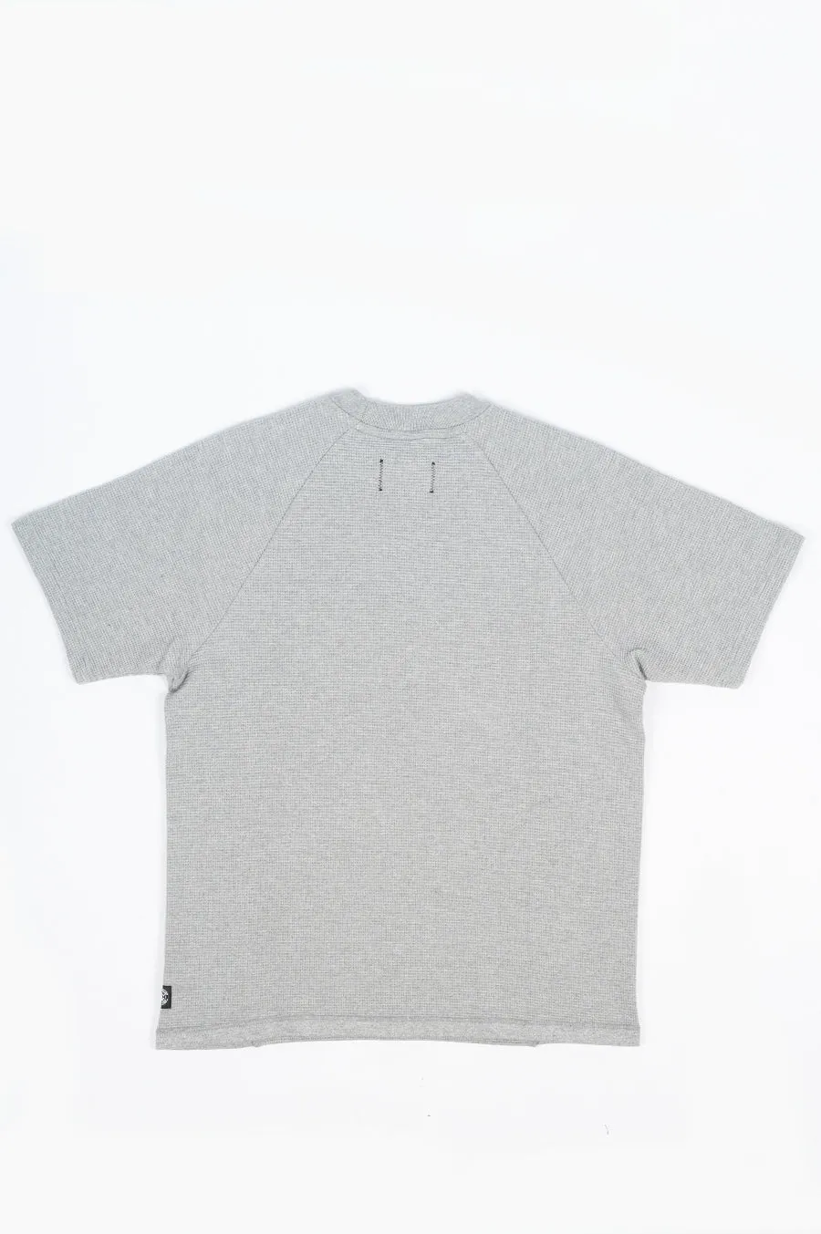 REIGNING CHAMP X JIDE OSIFESO KNIT FLAPBACK WAFFLE MOCKNECK T-SHIRT GREY