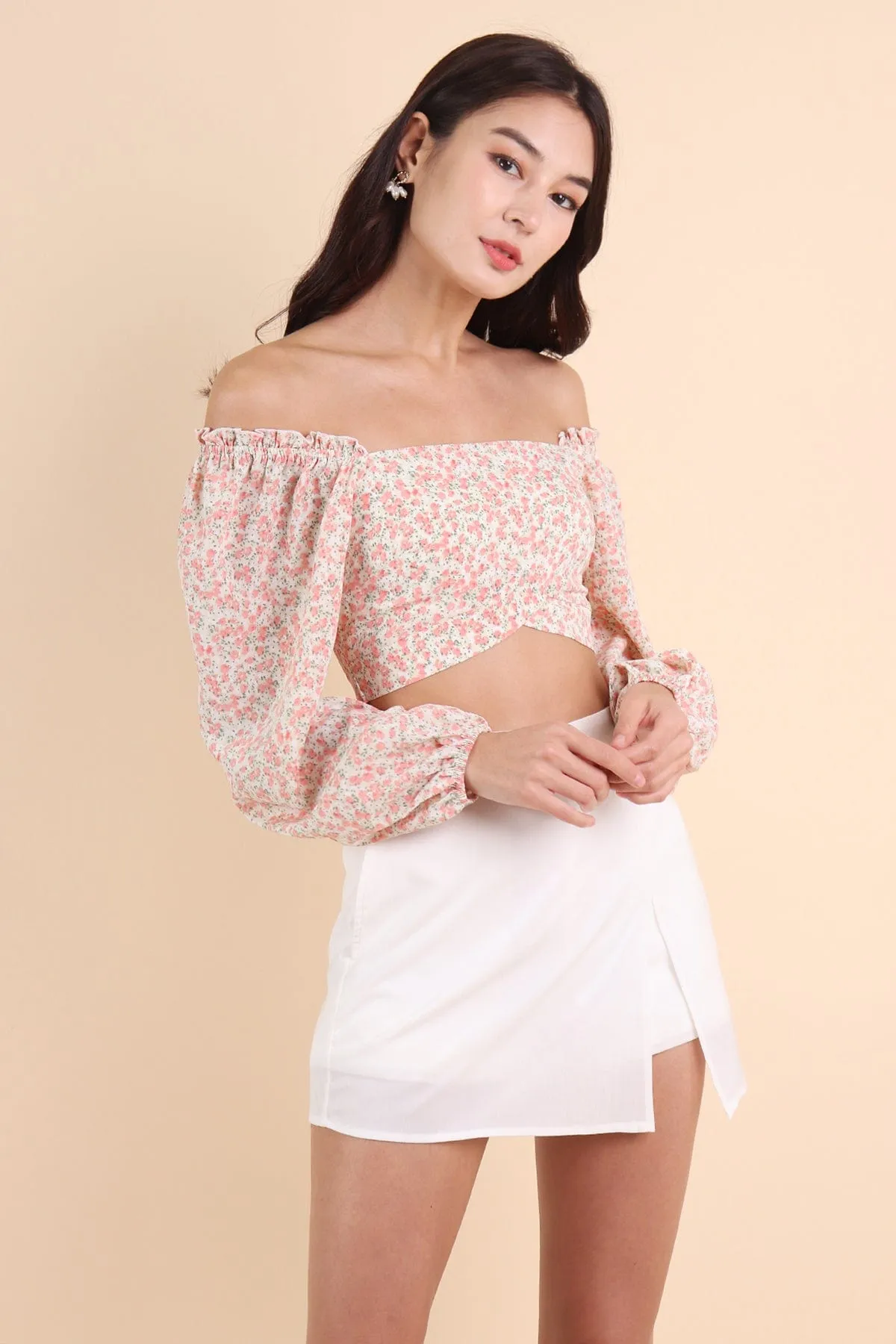 ROSETTE FLORAL SLEEVE TOP IN STRAWBERRY MILK