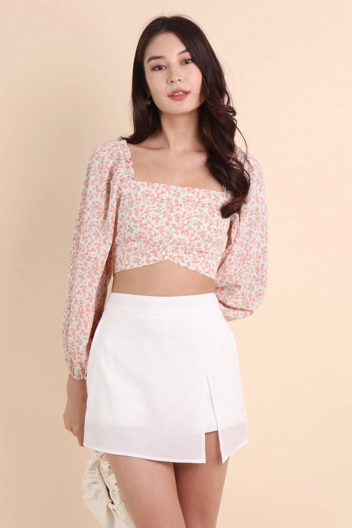 ROSETTE FLORAL SLEEVE TOP IN STRAWBERRY MILK