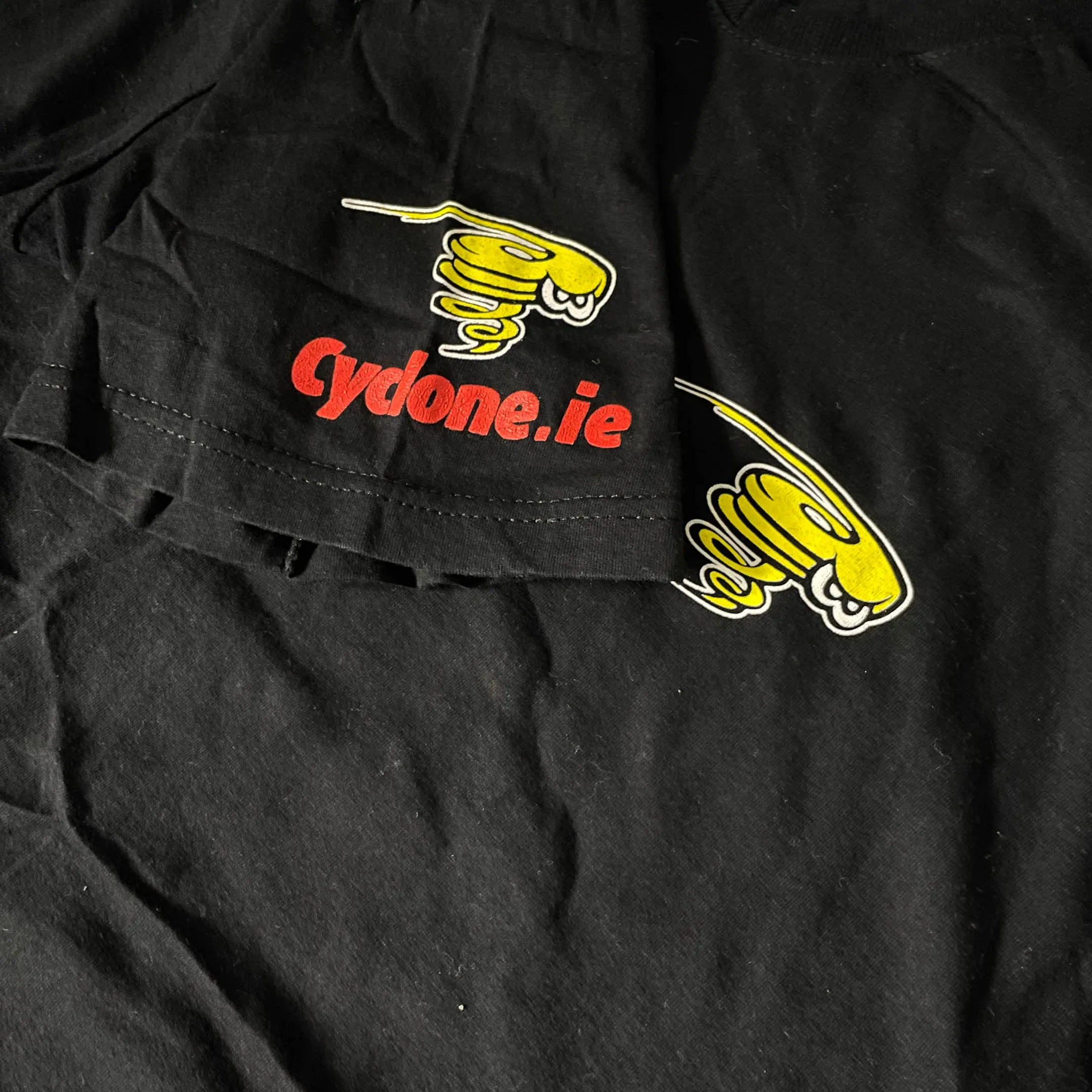 Vintage black fruit of the loom cyclone graphics large tees